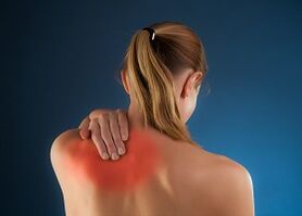 valu selja taga vasaku abaluu all